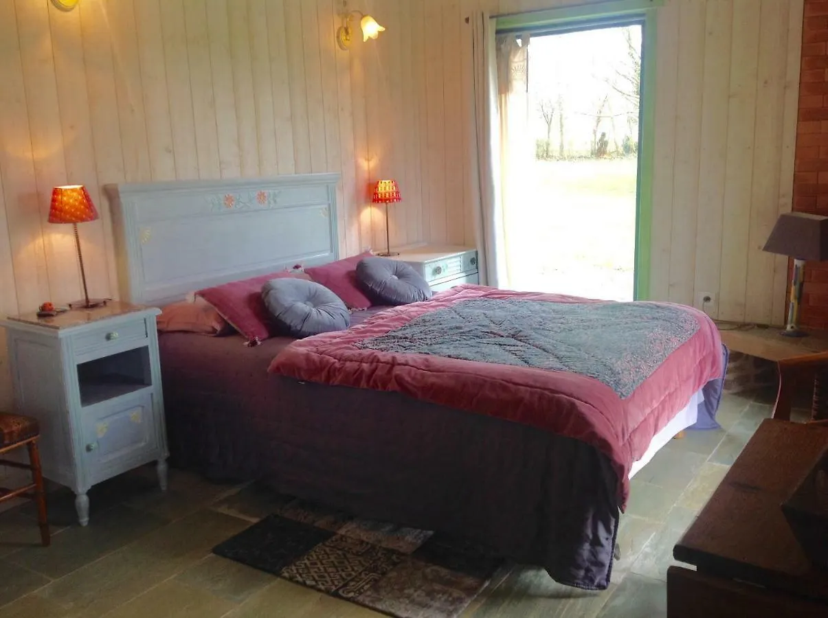 Au Pont Ricoul Bed & Breakfast Saint-Pierre-de-Plesguen 0*,