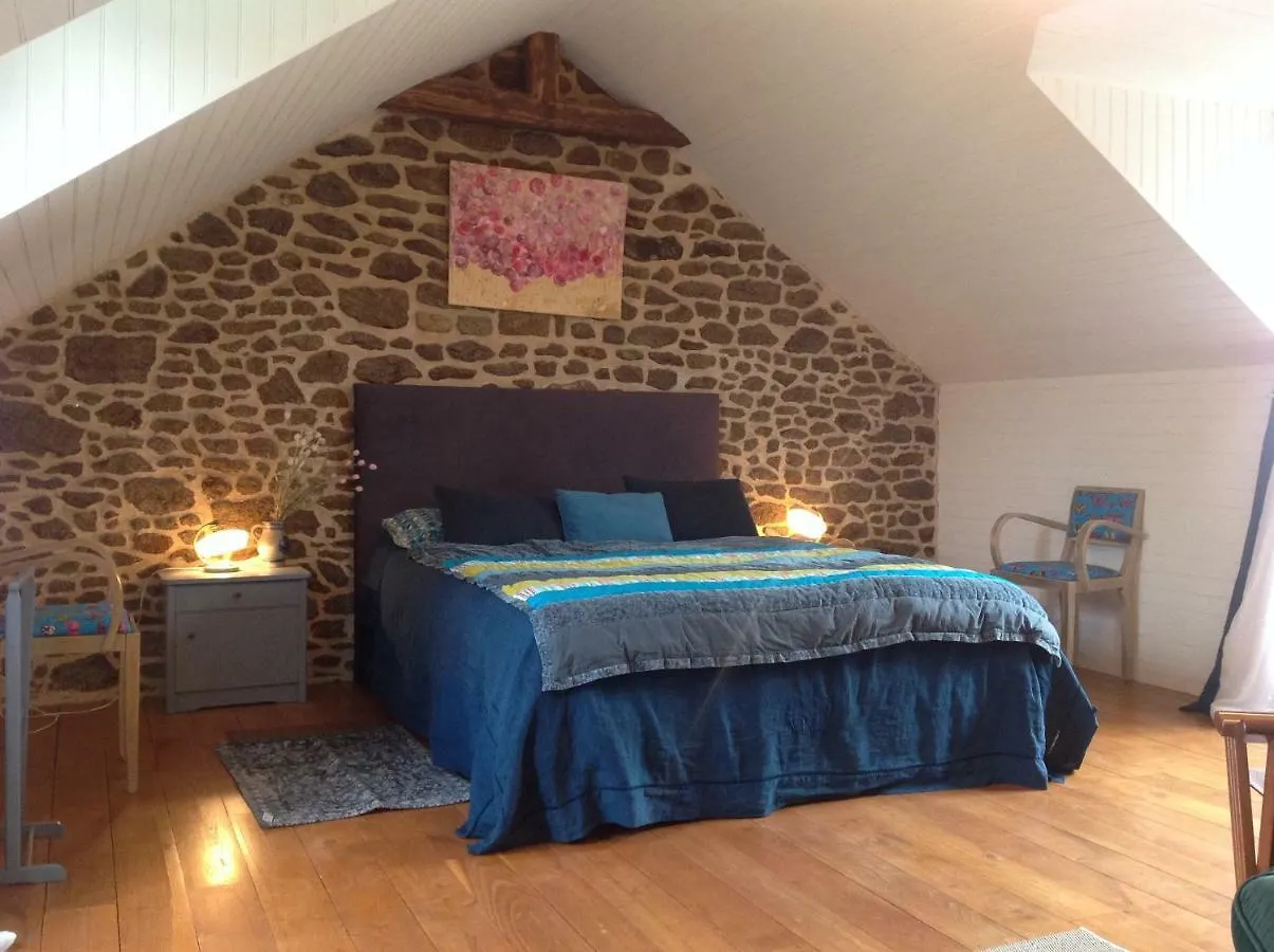 Au Pont Ricoul Bed & Breakfast Saint-Pierre-de-Plesguen 0*,
